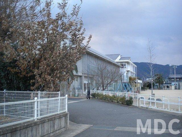 吉野川市鴨島町鴨島のアパートの周辺|鴨島小学校まで1000m