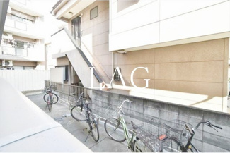 【その他】 | タカラリーベ | 駐輪場です。