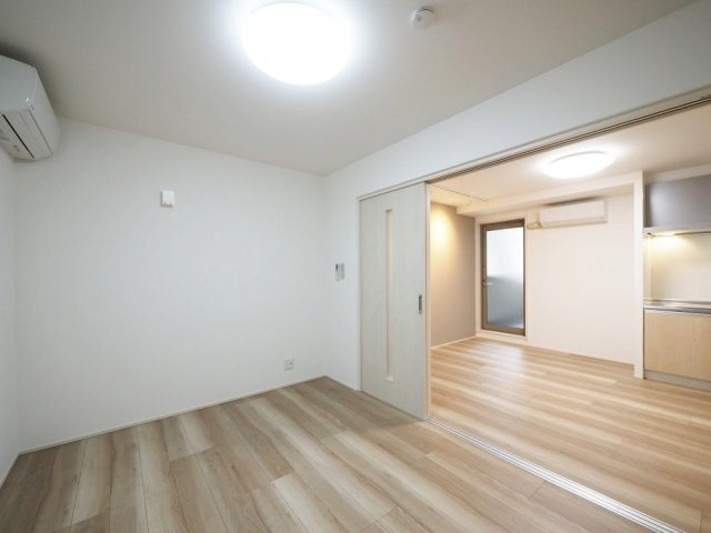 フジパレス瓜生堂Ⅴ番館の洋室
