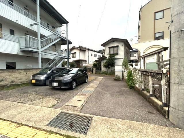 中古戸建　千曲市戸倉の駐車場