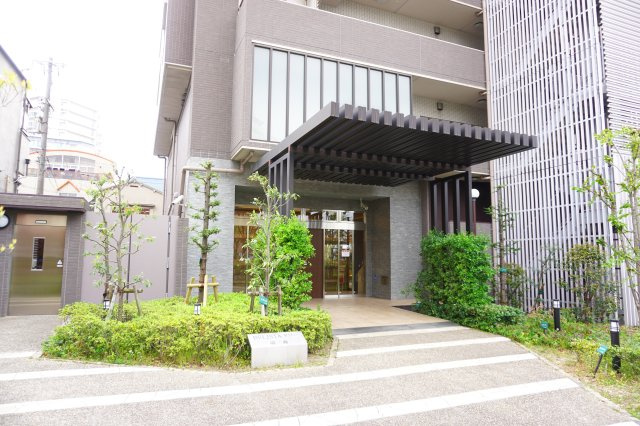 BELISTAタワー福島のエントランス