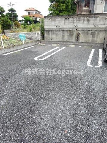 【駐車場】 | ブライトスクエアⅡ | 駐車場
