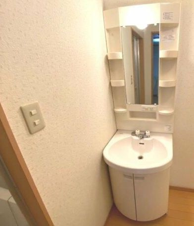 春栄コーポの独立洗面台