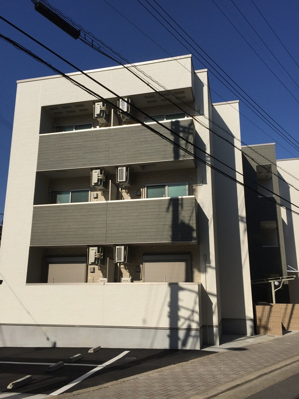 フジパレス寝屋川の駐車場