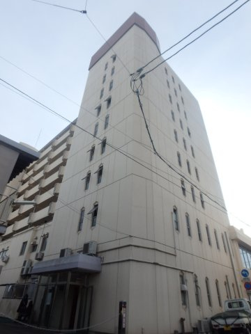 鶴形ビルの外観