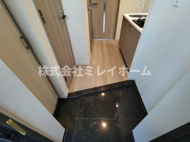 ルーブル本羽田の玄関