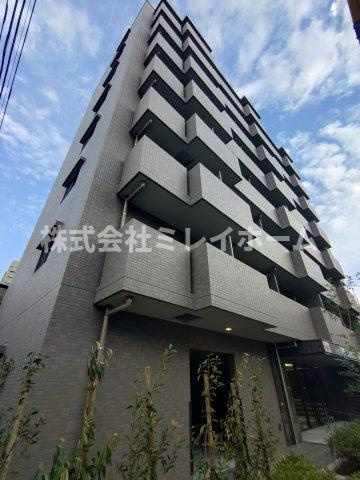 ルーブル本羽田の外観