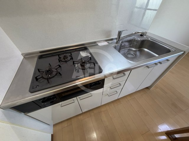 シバヤ中津のキッチン