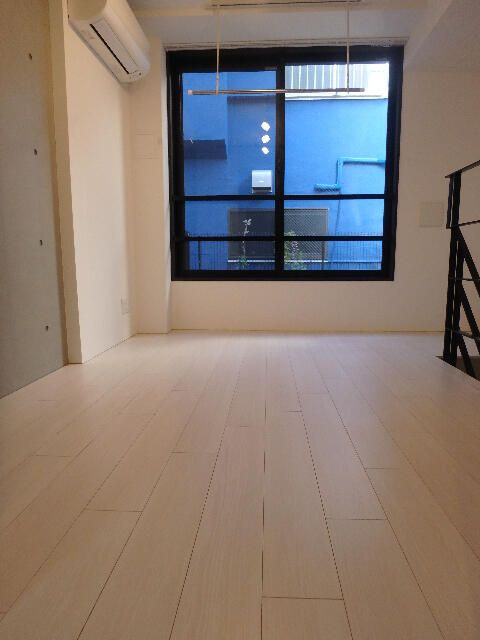 ＬＥＧＡＬＡＮＤＭＥＧＵＲＯＨＯＮＣＨＯの居間・リビング