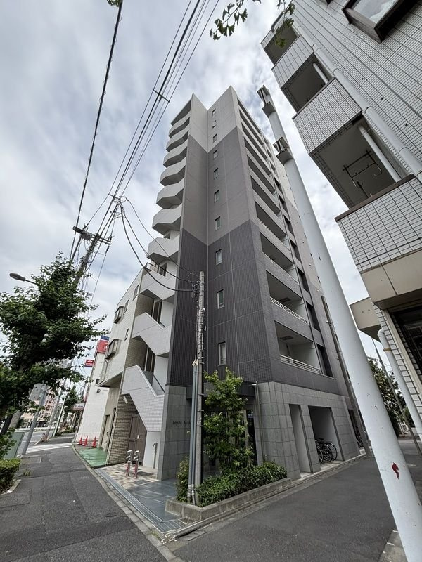 レピュア赤羽マークイーストの外観