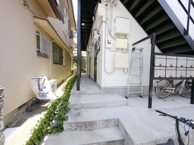 クレセール赤羽のエントランス