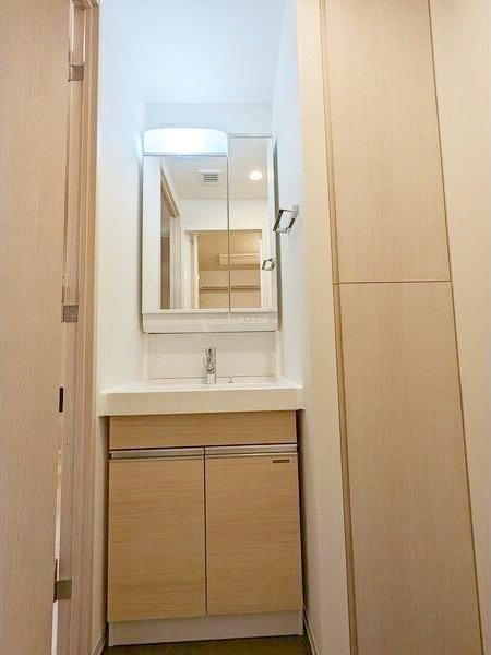 スプランディッド南千住の洗面所|別号室参考画像