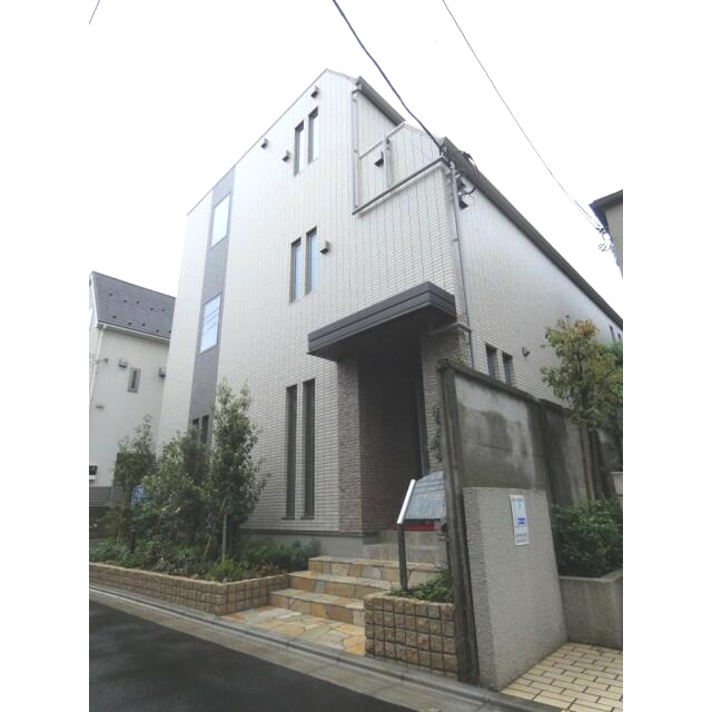レイ　レ　ラヴィ