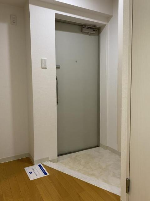 コンフォール門前仲町の玄関