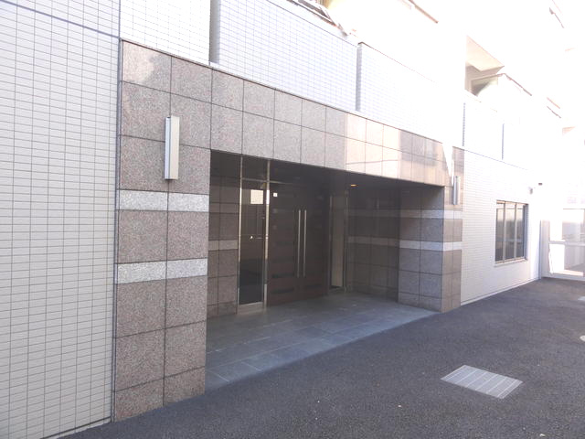 日神デュオステージ押上のエントランス