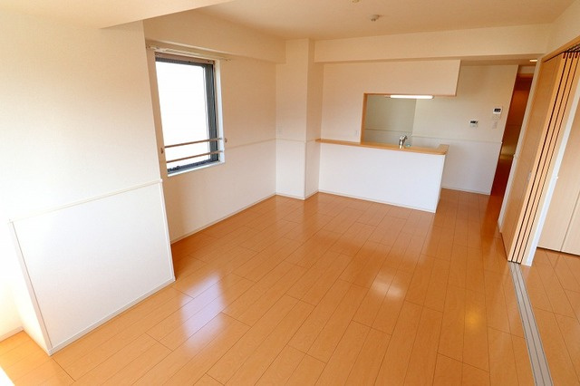 エアリーヒルズ芦屋の居間・リビング