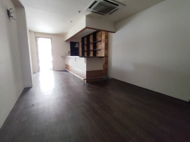 上田1丁目店舗付住宅