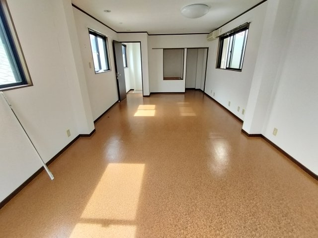 上田1丁目店舗付住宅