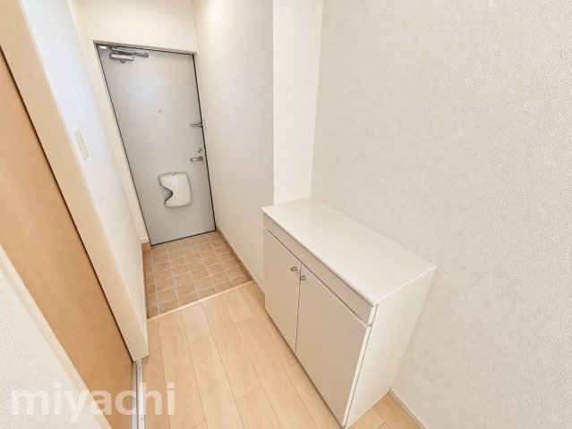 グラチチュードⅣの玄関