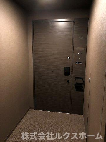 シエリアタワー千里中央の玄関