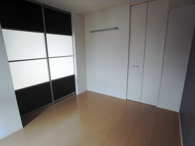 神戸市中央区中山手通４丁目の賃貸マンションの居間・リビング