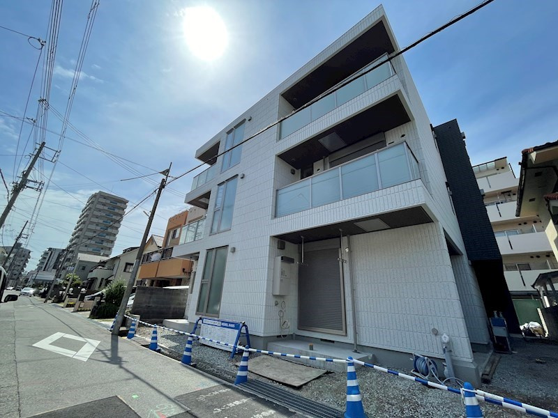 神戸市東灘区深江北町３丁目の賃貸マンションの外観