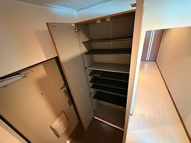 芦屋市東芦屋町の賃貸マンションの収納