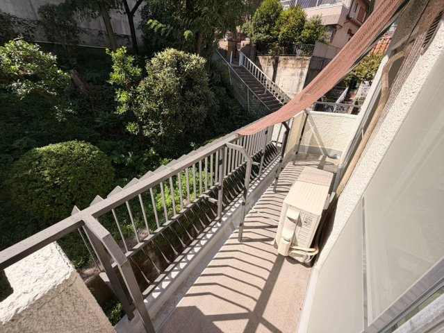 芦屋市東芦屋町の賃貸マンションのバルコニー
