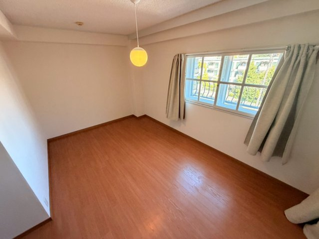 芦屋市東芦屋町の賃貸マンションの居間・リビング