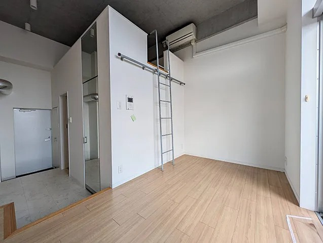 神戸市東灘区御影塚町２丁目の賃貸マンションの居間・リビング