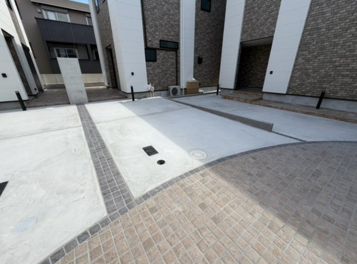 神戸市東灘区御影２丁目のアパートの駐車場