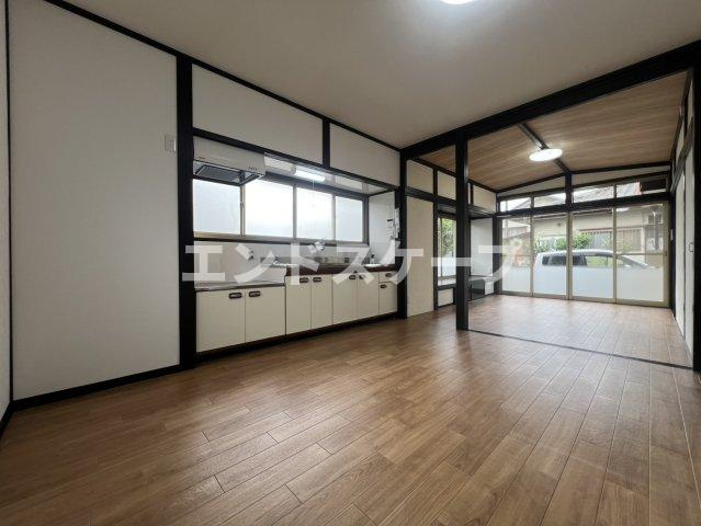 高崎市町屋町戸建の居間・リビング|高崎、前橋のお部屋探しはエンドスケープまで！お客様の理想お聞かせ下さい♪