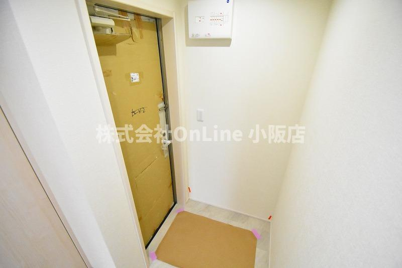 フジパレス八戸ノ里Ⅲ番館の玄関