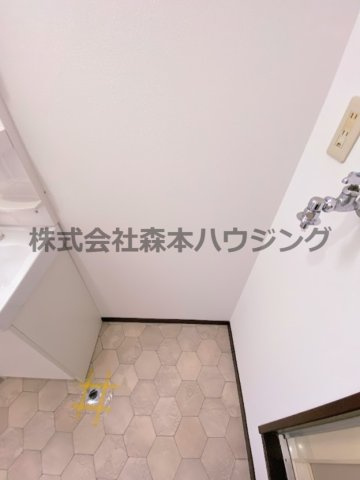 【設備】 | 　シャインハヤミ | 室内洗濯機置き場です