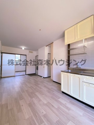【居間・リビング】 | 　シャインハヤミ | 使いやすい居間です