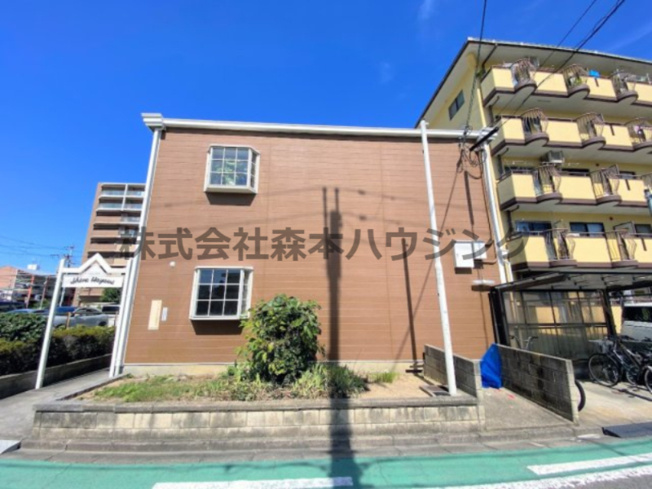 【外観】 | 　シャインハヤミ | 外はこのようになっています