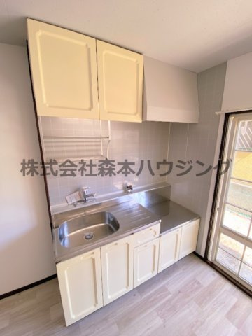 【キッチン】 | 　シャインハヤミ | キッチンでお料理をお楽しみください