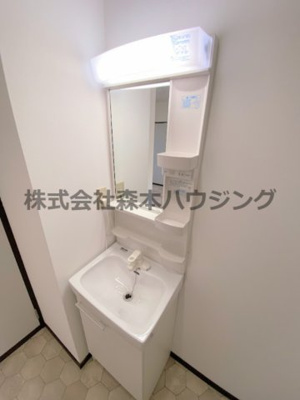 【独立洗面台】 | 　シャインハヤミ | 朝の身支度には欠かせない独立洗面化粧台