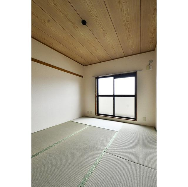 調布市西つつじケ丘３丁目の賃貸マンションの和室