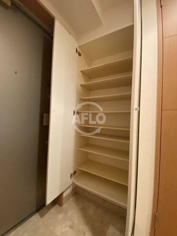 ジュネーゼグラン京町堀の収納|ジュネーゼグラン京町堀　下駄箱