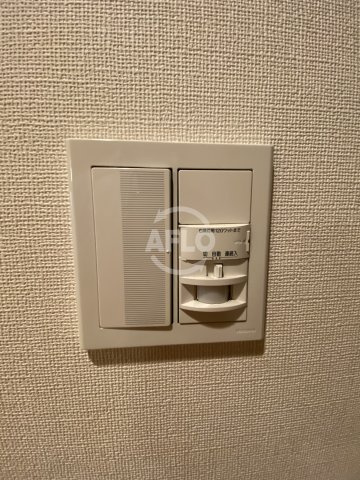 ジュネーゼグラン京町堀の設備|ジュネーゼグラン京町堀　人感センサー