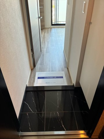 レジディア板橋本町プレイスの玄関