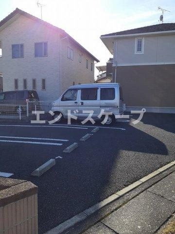 ベル・フィオーレの駐車場|高崎、前橋のお部屋探しはエンドスケープまで！お客様の理想お聞かせ下さい♪