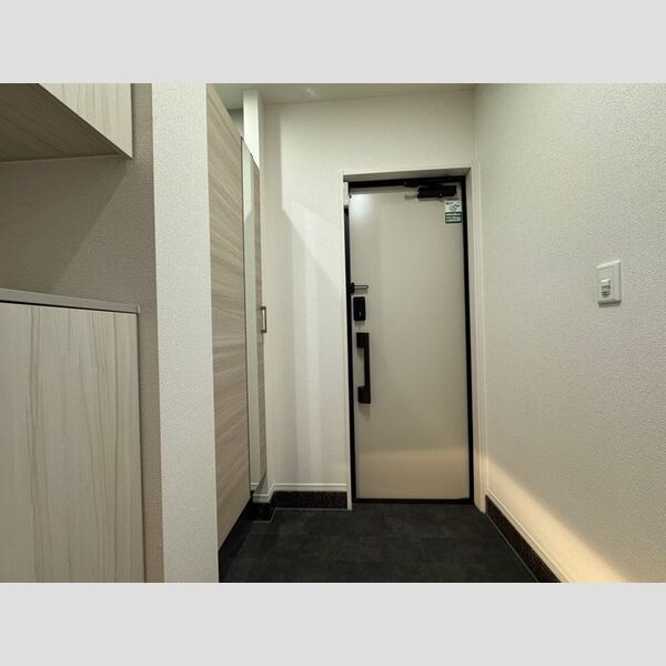 D-ROOM御厨中の玄関