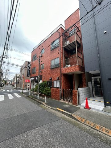 新力ハウスの外観