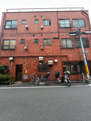 新力ハウスの外観