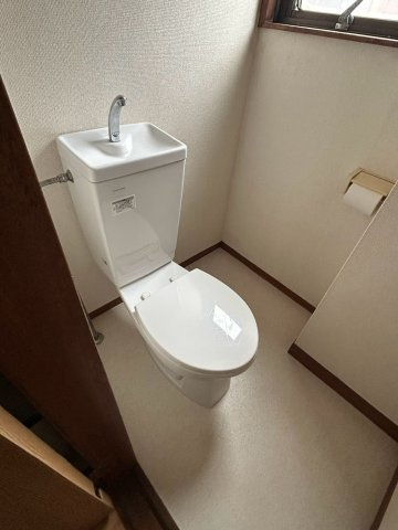 新力ハウスのトイレ