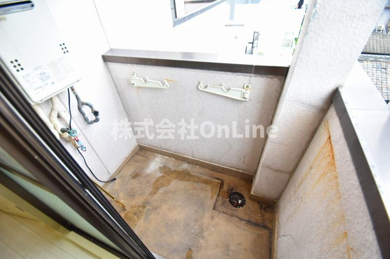 サニーサイド吉田駅前のバルコニー