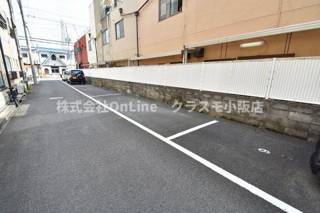 第2エイサイハイムの駐車場