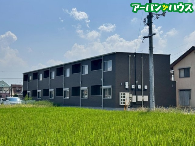 エクセレンス西花尻の外観